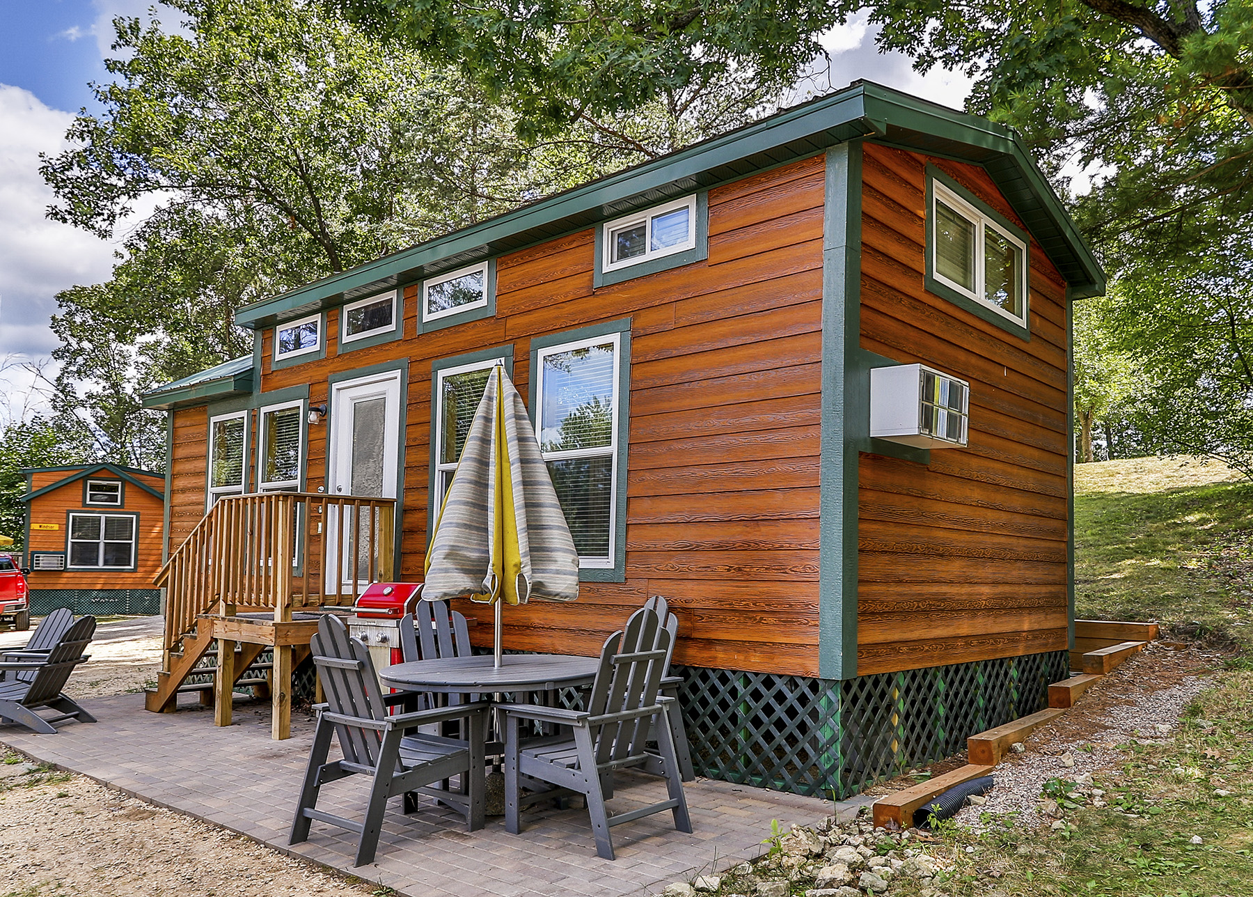 Wisconsin Dells KOA Deluxe Cabin with Patio