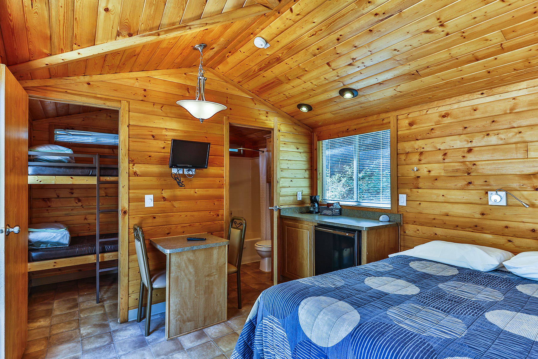 Wisconsin Dells KOA Deluxe Cabin Interior