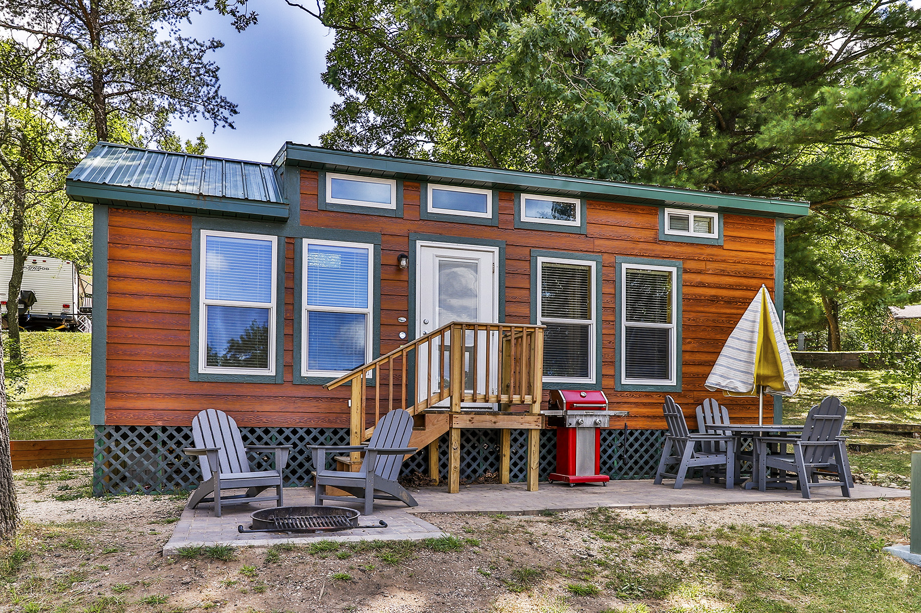 Wisconsin Dells KOA Deluxe Cabin with Patio