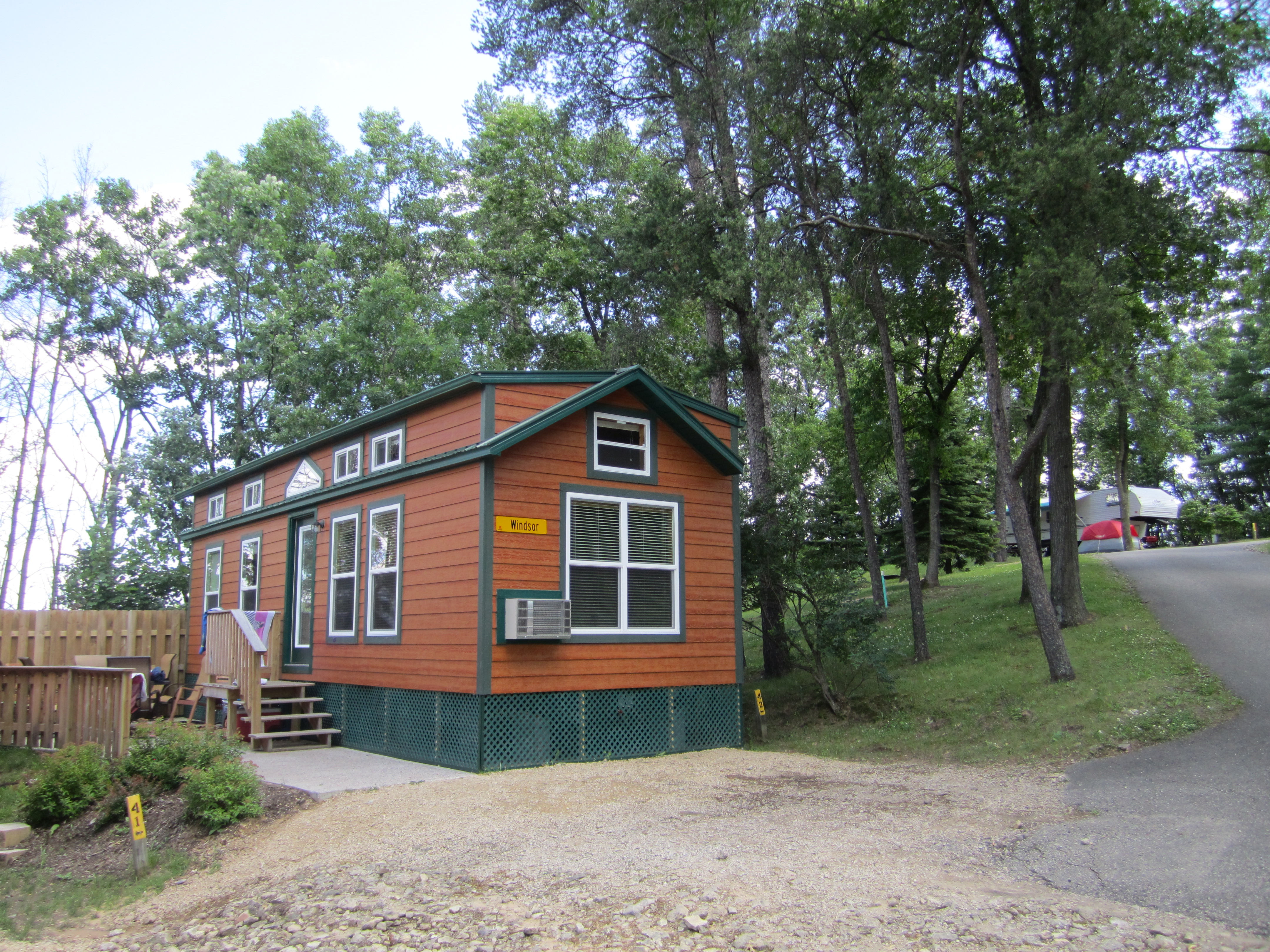 Wisconsin Dells KOA Deluxe Cabin with Patio