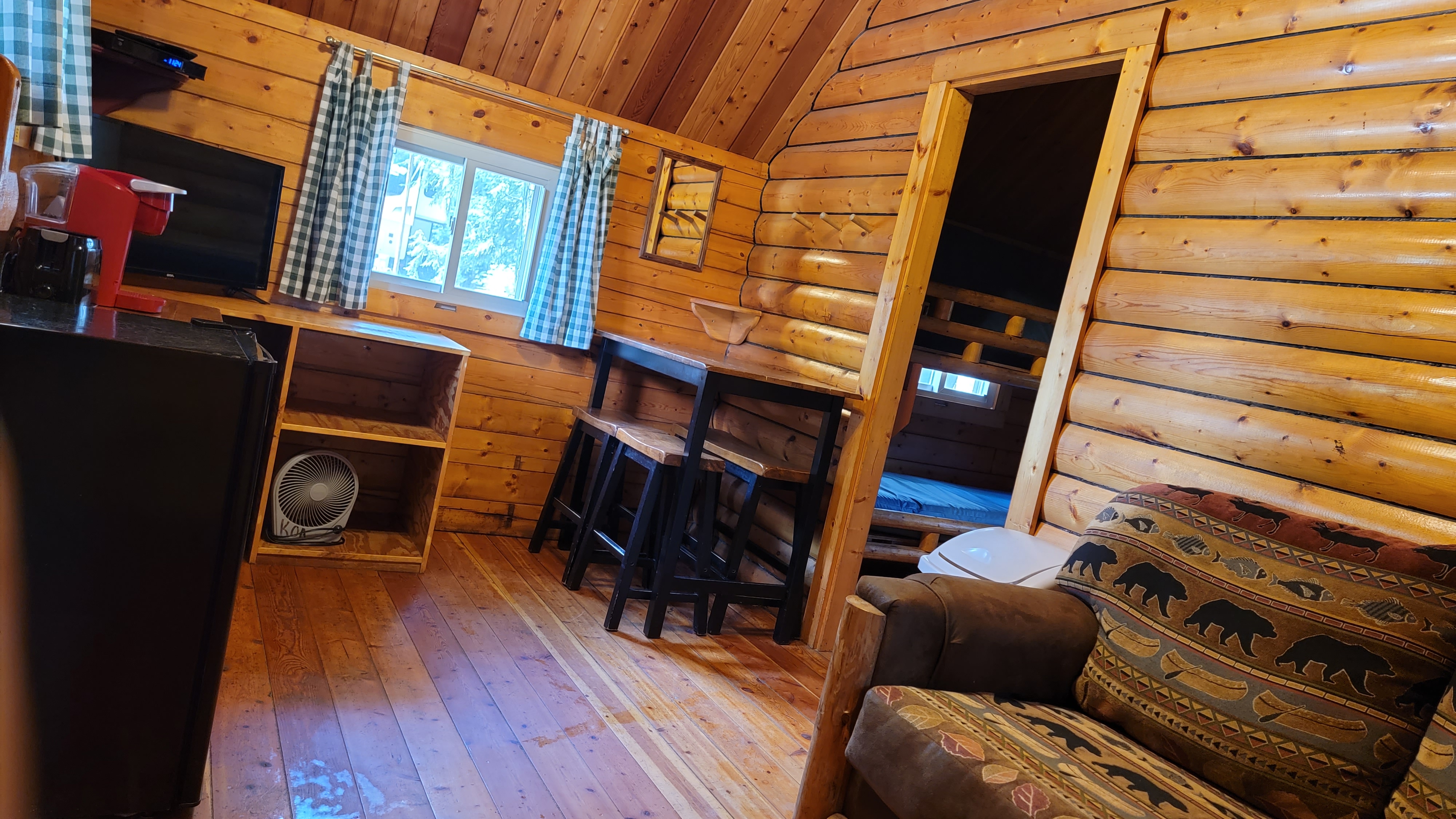 2 room cabin