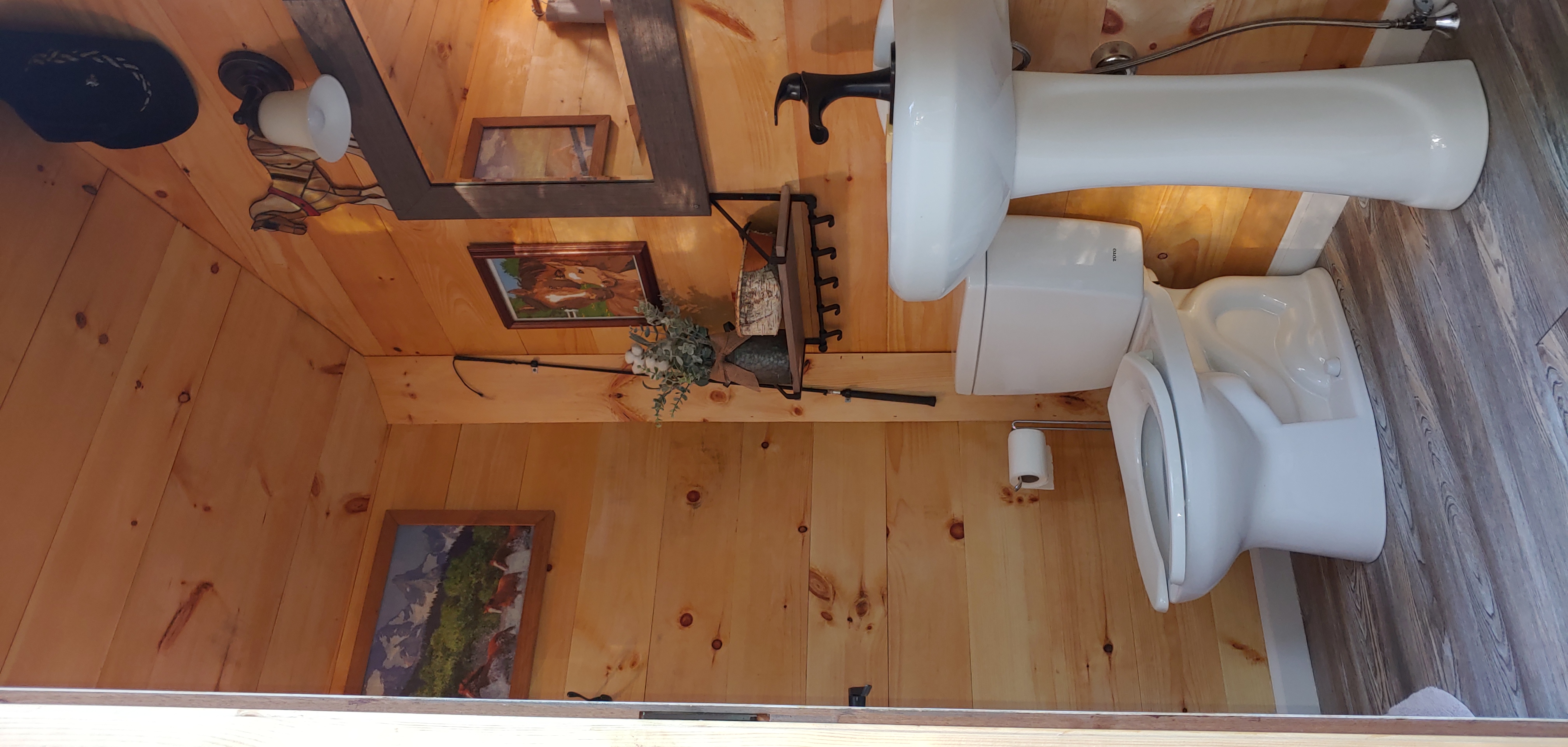 BATHROOM FOR WAGON