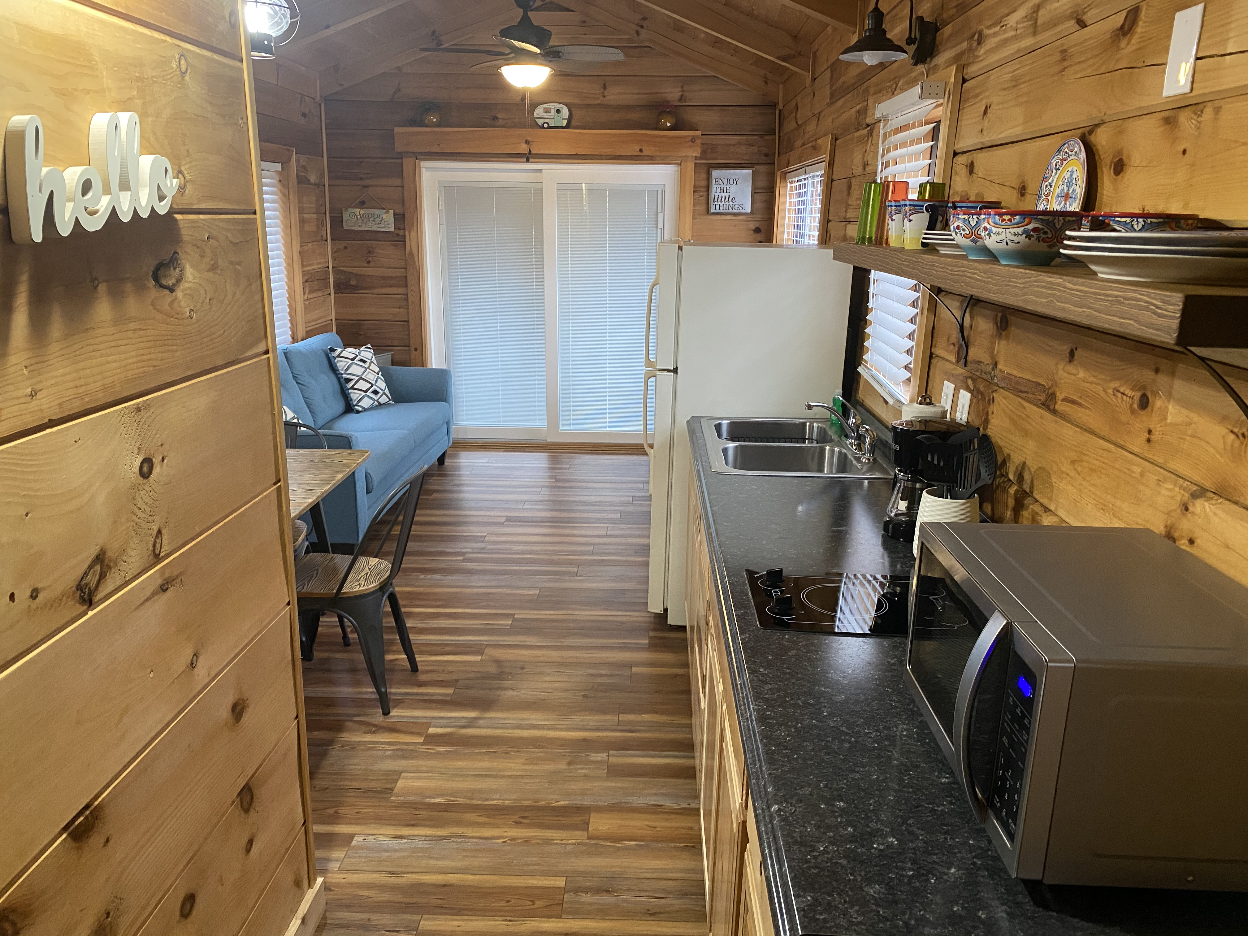 Deluxe Cottage kitchen
